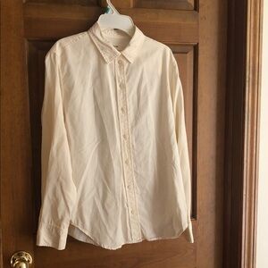 Everlane Women’s Off-White Casual Button Down Shirt